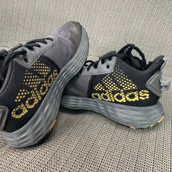 Adidas Ownthegame 2.0 Kids Size 3.5 Grey & Gold Sneakers - Picture 4 of 9